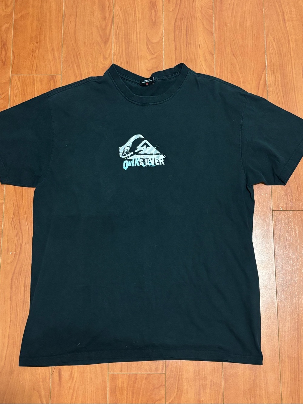 Vintage Quiksilver Las Vegas T-Shirt Y2K Surf Skate - Size Large